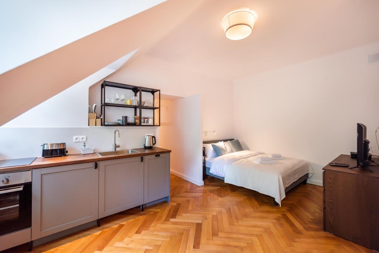 Comfortable Old Town Apartment Varşovia Exterior foto